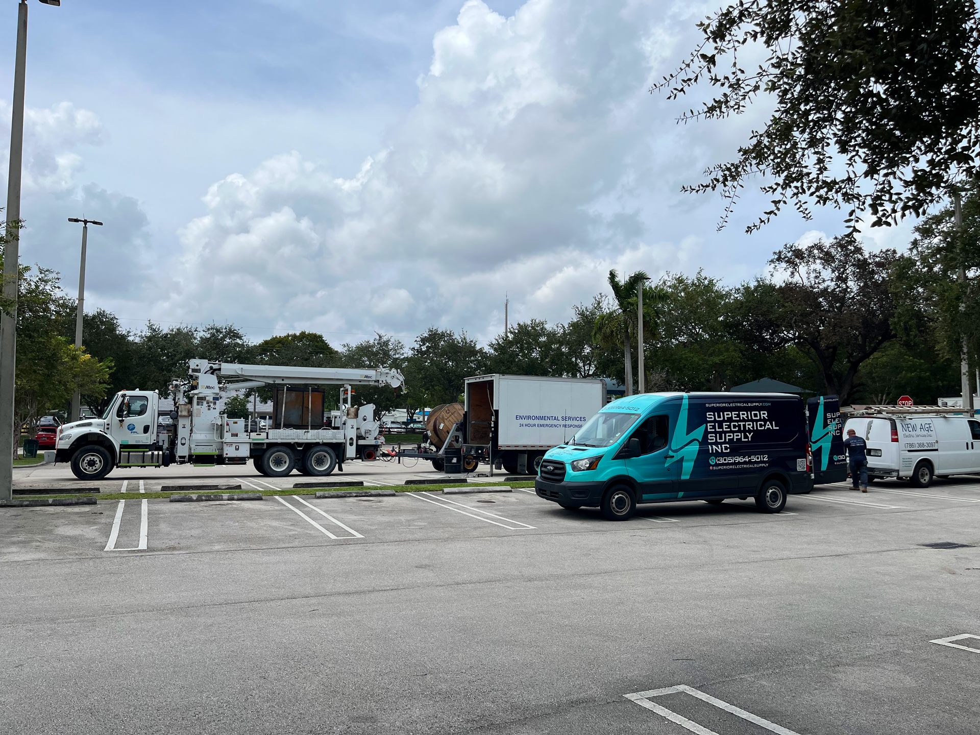 Superior Electrical Supply delivering order to Coral Reef Park Florida Power and Light FPL New Age Electric commercial electrical contractor Miami